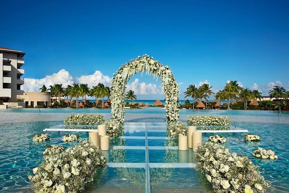 destination wedding resorts planner; travel and event planning, sandals, dreams, and secrets destination wedding and travel planner